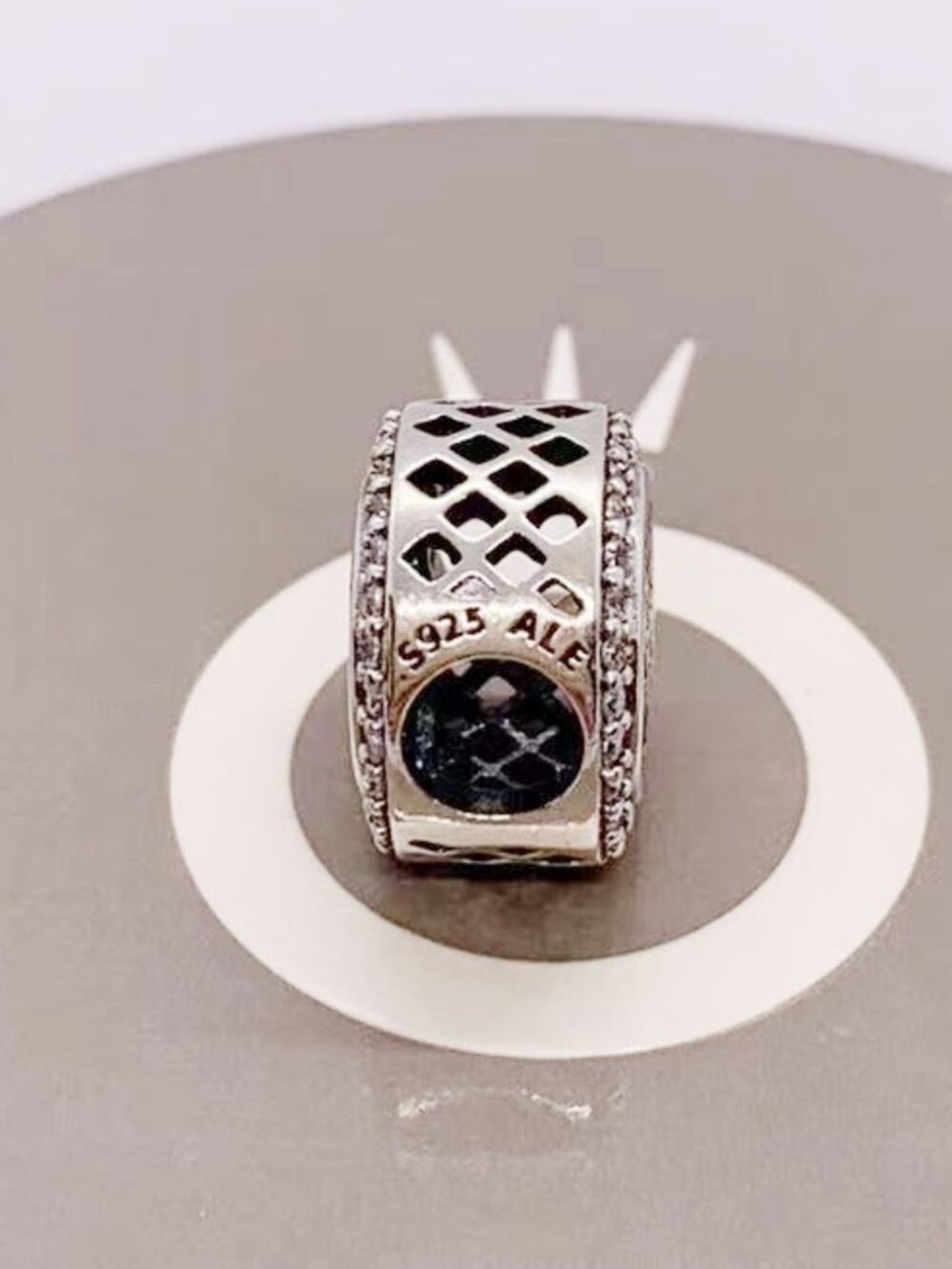 2024 Pandora St Lucia Carnival Charm - Picture 2 of 3
